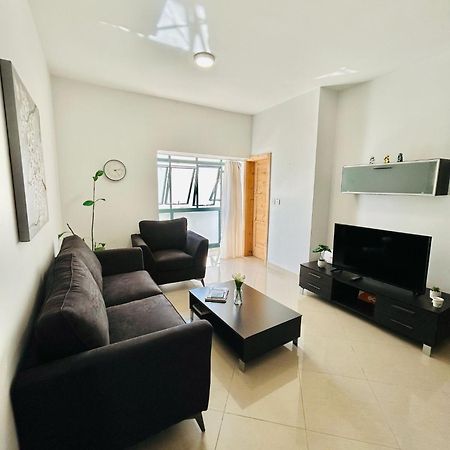 Апартаменты Island Breeze Сент Джулианс Экстерьер фото